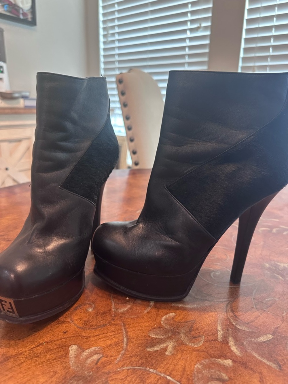FENDI BLACK LEATHER/PONY HAIR CALFSKIN FF LOGO PLATFORM ANKLE BOOTS Size 40 9